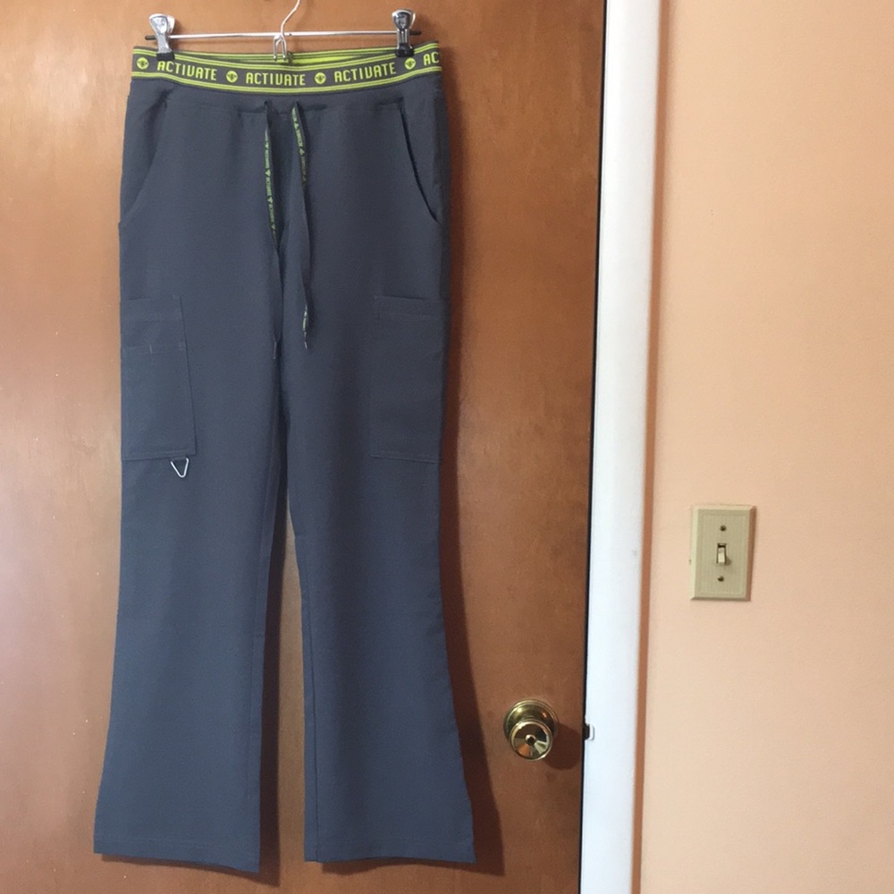 Brand new scrub pants XS petite. Pewter color.
